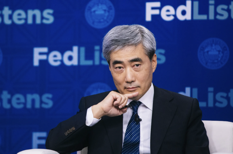 Bloomberg, Hyun Song Shin