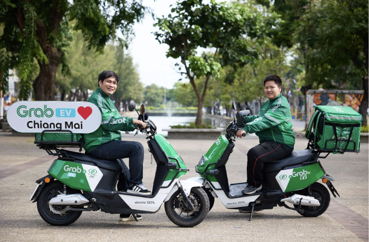 Grab-app-based-delivery-on-two-wheels
