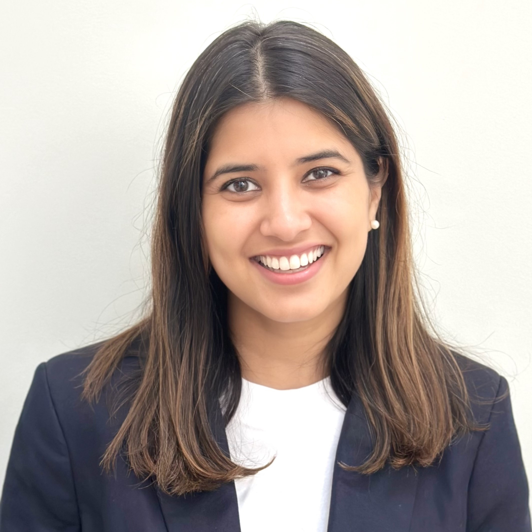 Simmi Singh Headshot